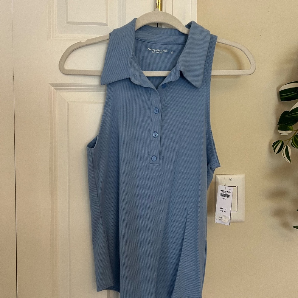 Size L Abercrombie body suit